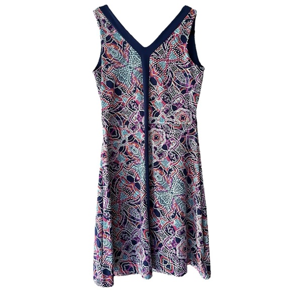 TITLE NINE | NWOT HILLARY DREAM DRESS FIT & FLARE V-NECK SLEEVELESS | SMALL - Picture 6 of 9